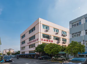 上海 | 徐汇 | 漕河泾 | 商务中心 | 上海市徐汇区古美路1388号;东兰路248号