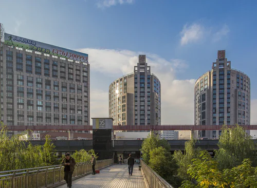 上海闸北区共和新路3088弄写字楼出租 、祥腾财富广场