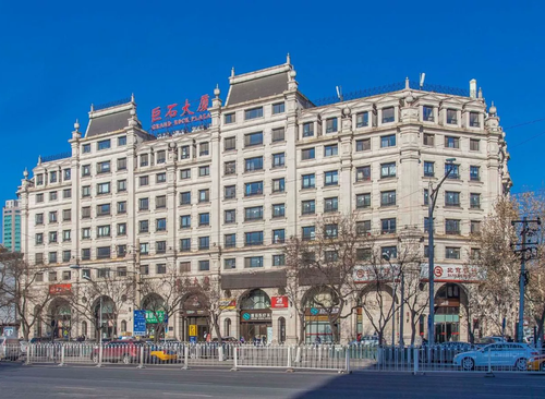 巨石大厦