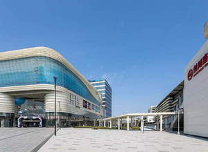 龙湖一展空间