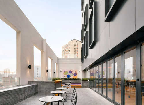 WeWork(新疆路)