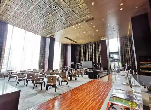 融耀东方商务中心（东方美爵酒店）
