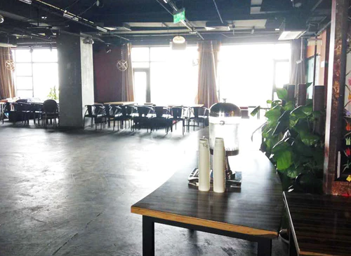 众创空间(左岸工社微派酒吧)