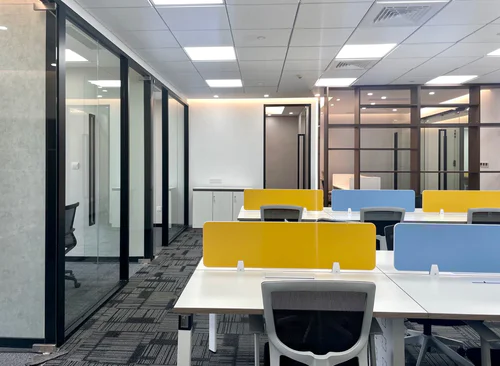 208m²