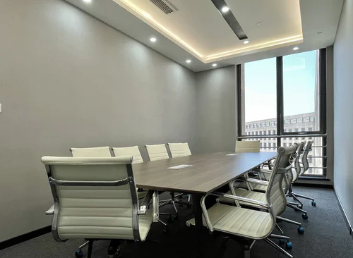 208m²