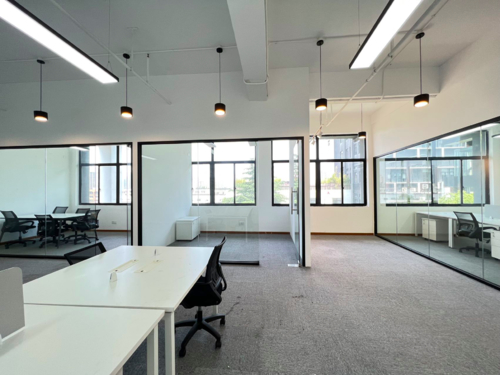 173m²