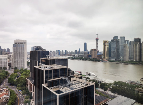 大面积，精装修，587.95㎡，极致江景，全落地窗