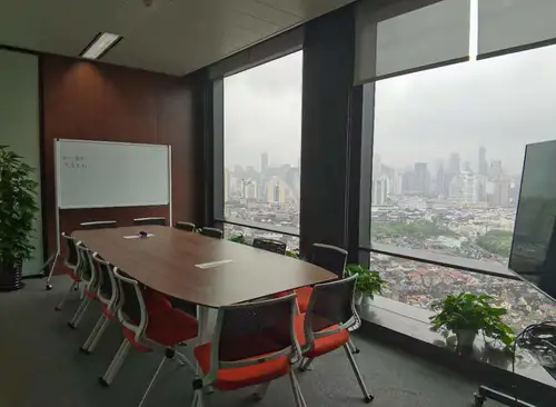 精装修办公室,749.33㎡,极致江景,全落地窗