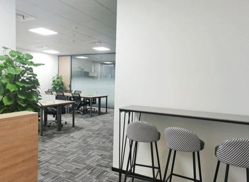 205m²