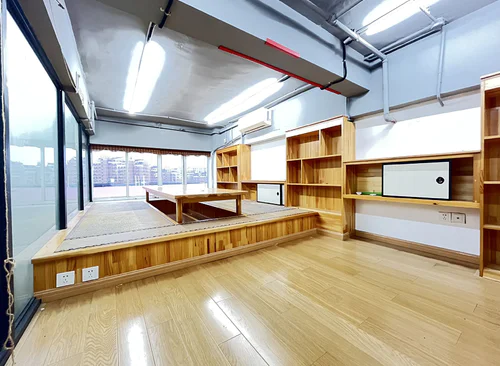 214.61m²