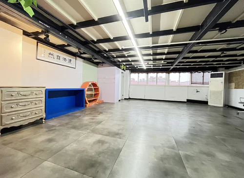 214.61m²
