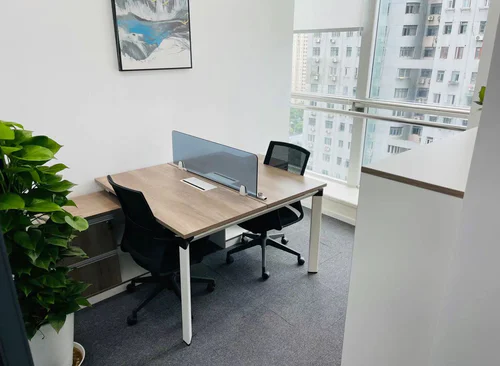 225m²