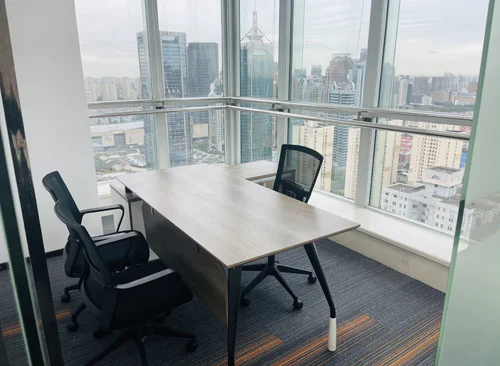 440m²