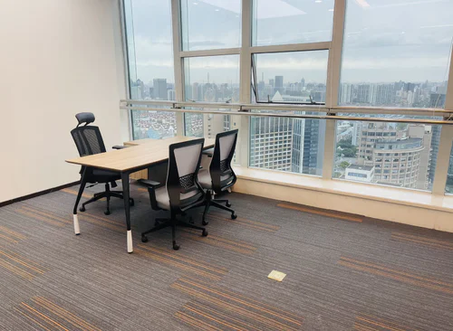 440m²
