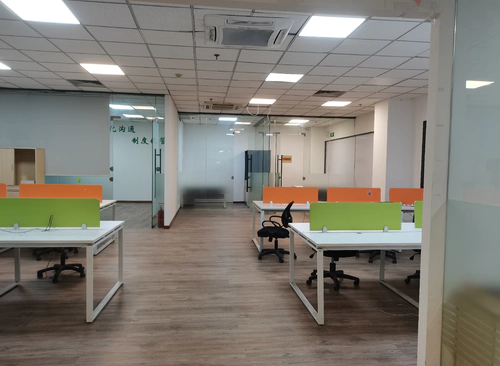 487m²