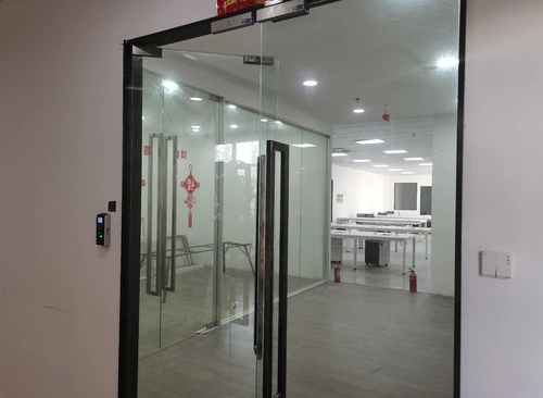 395m²