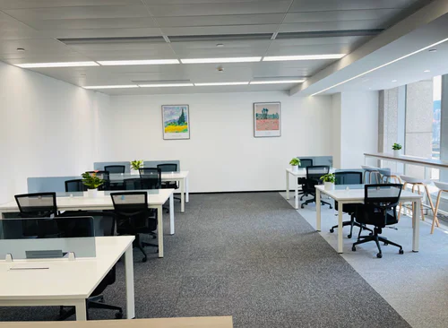 290m²