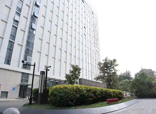 159m²