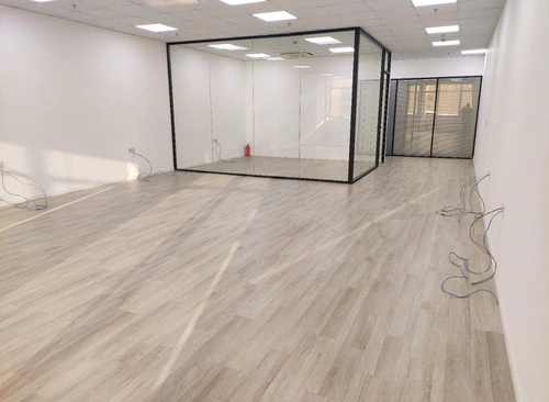 215m²