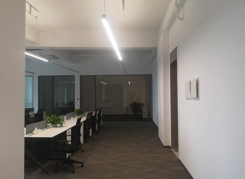 320m²