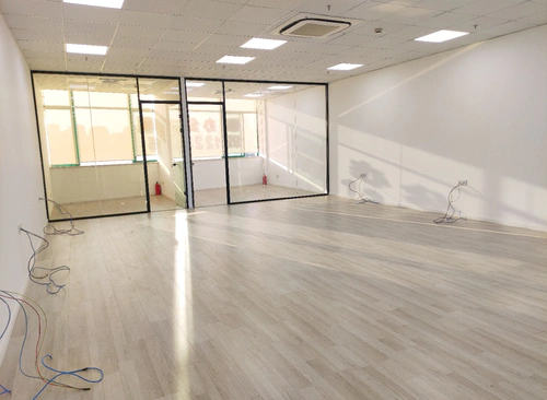 215m²