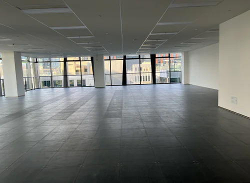 388.7m²