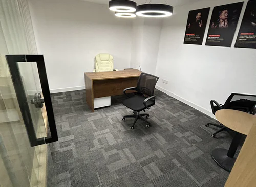 151m²
