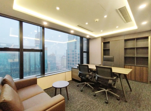 375m²,32 工位+4隔间