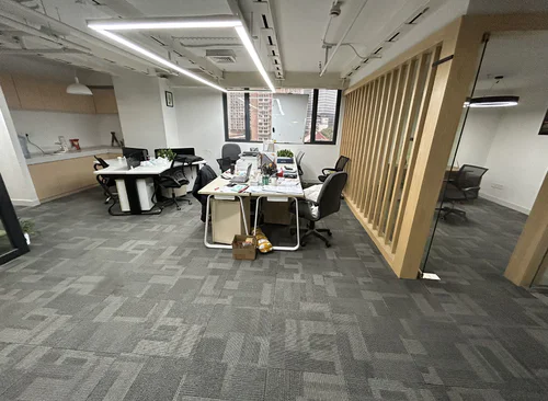 151m²