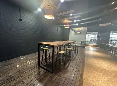 488.15m²