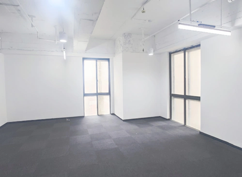 1367.04m²