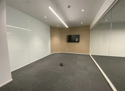 1144平，125工位+12隔断