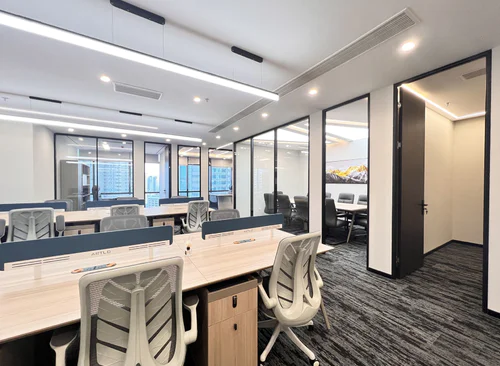 270m²