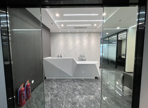 271m²