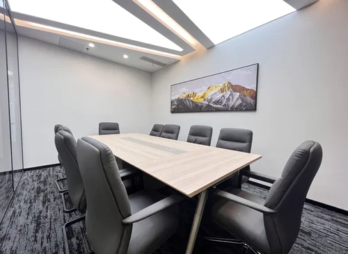 270m²