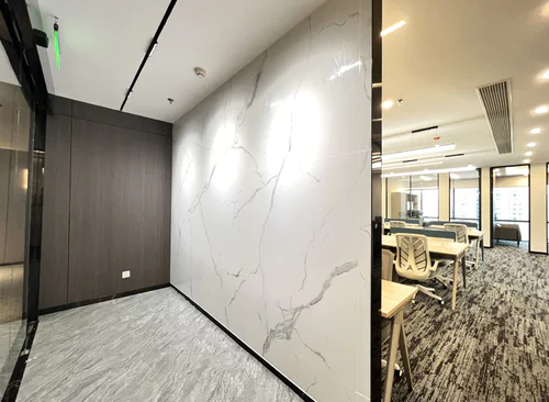 270m²