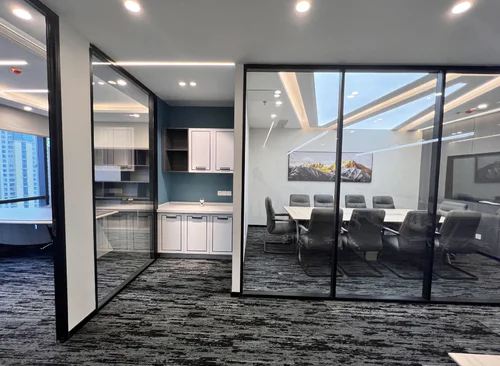 270m²