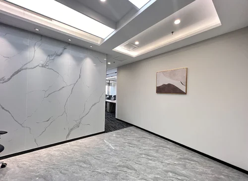 313m²