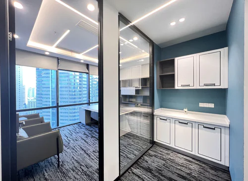 270m²