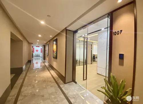 195.60m²