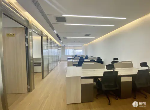 195.60m²