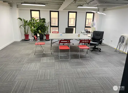 104.60m²