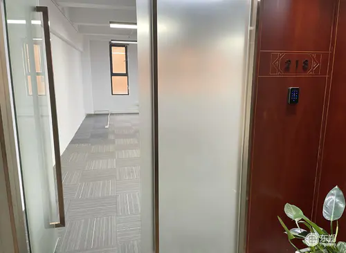 240.60m²