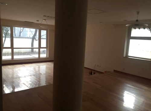 305㎡