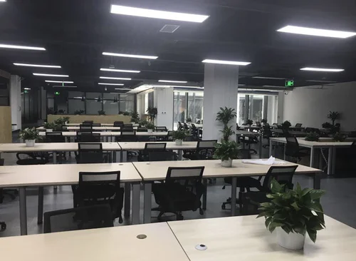 开放式办公位