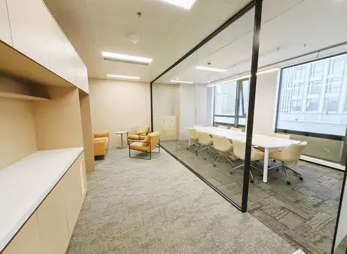 422m²
