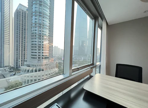 140m²