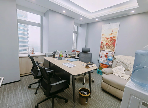 68m²