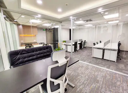 115m²