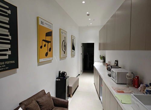 255m²